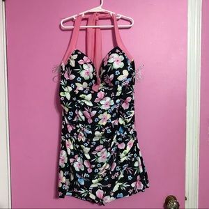 Women’s one piece bathing suit